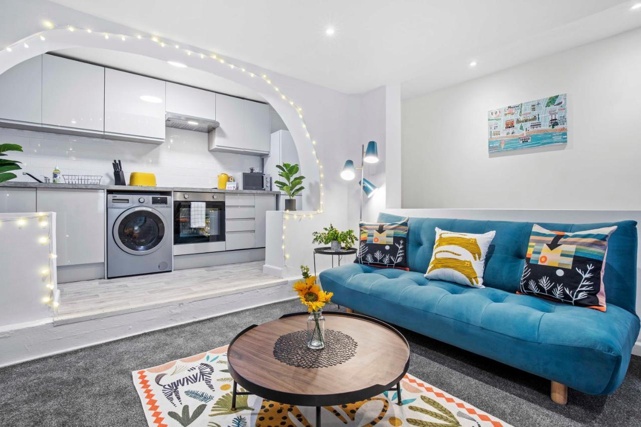 Queens Apartment - By My Getaways - Free Parking For One Car Hove Buitenkant foto